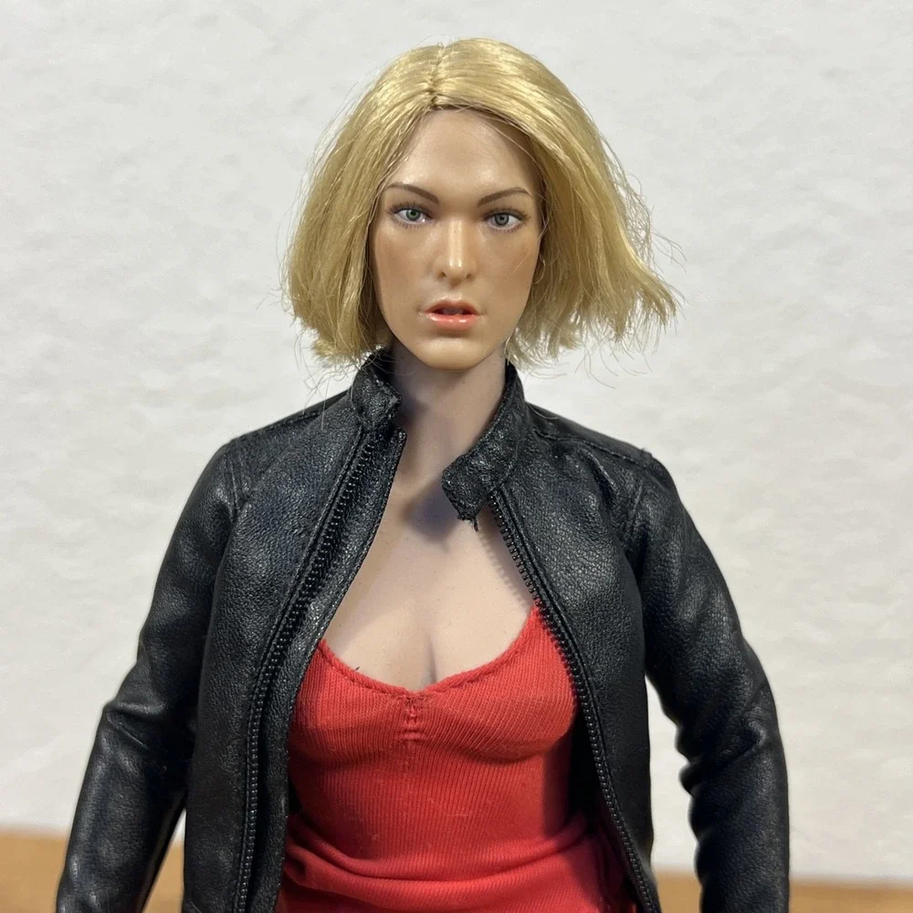 SW Toys Alice Resident Evil Action Figure 1:6 Scale‎